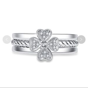 Elegant Silver Heart Clover Ring